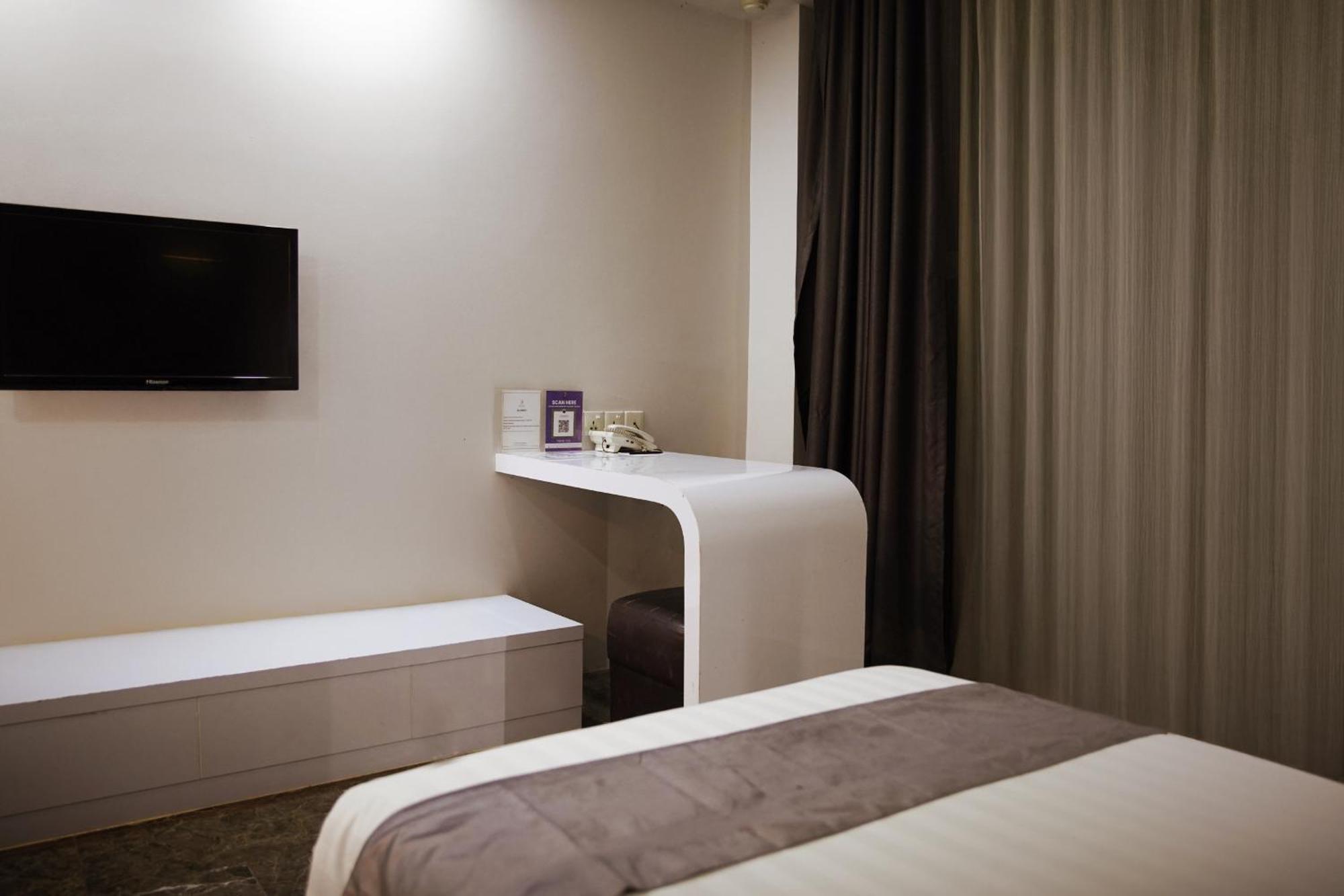 Dreamtel Jakarta Jacarta Exterior foto
