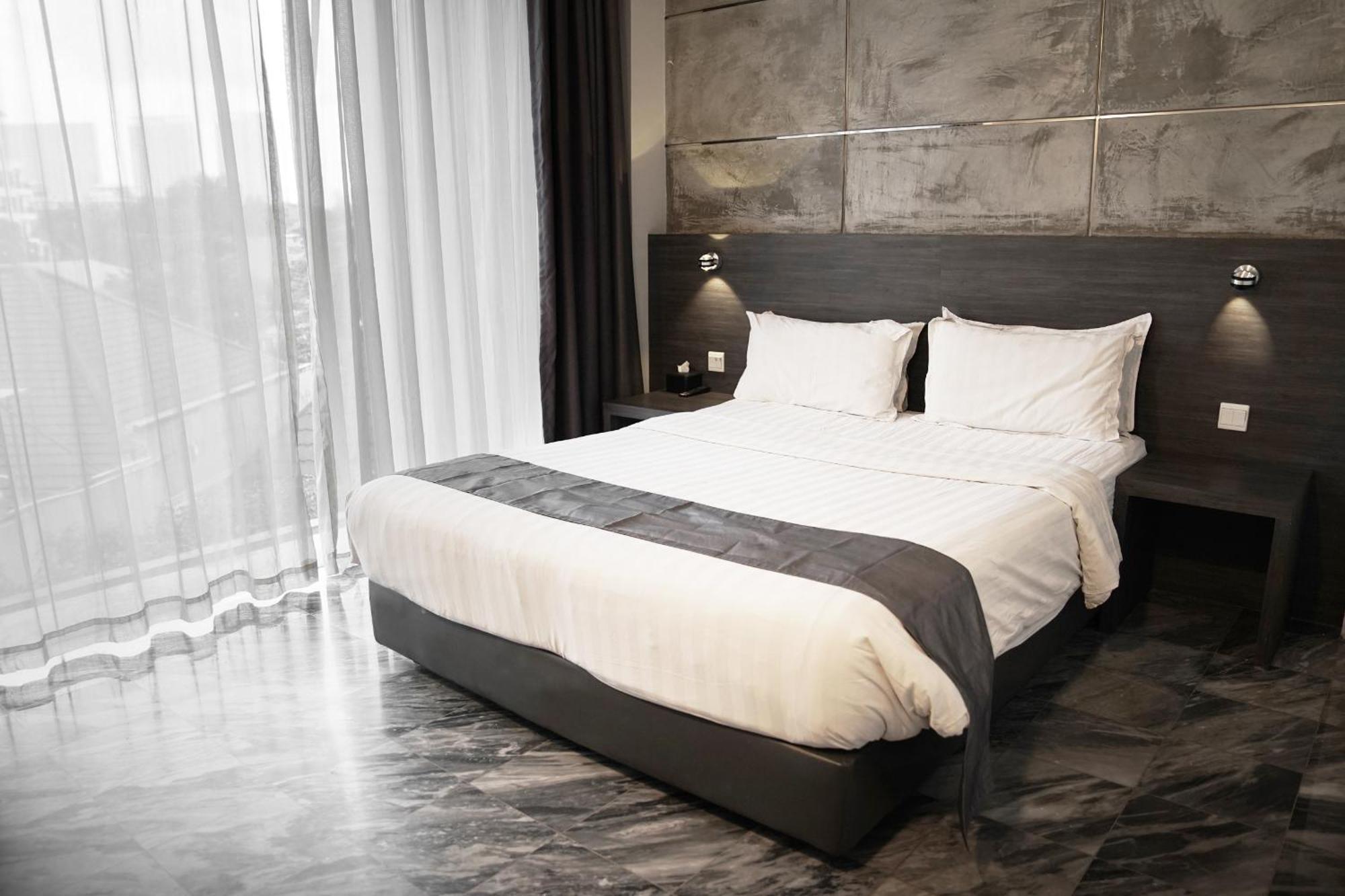 Dreamtel Jakarta Jacarta Exterior foto
