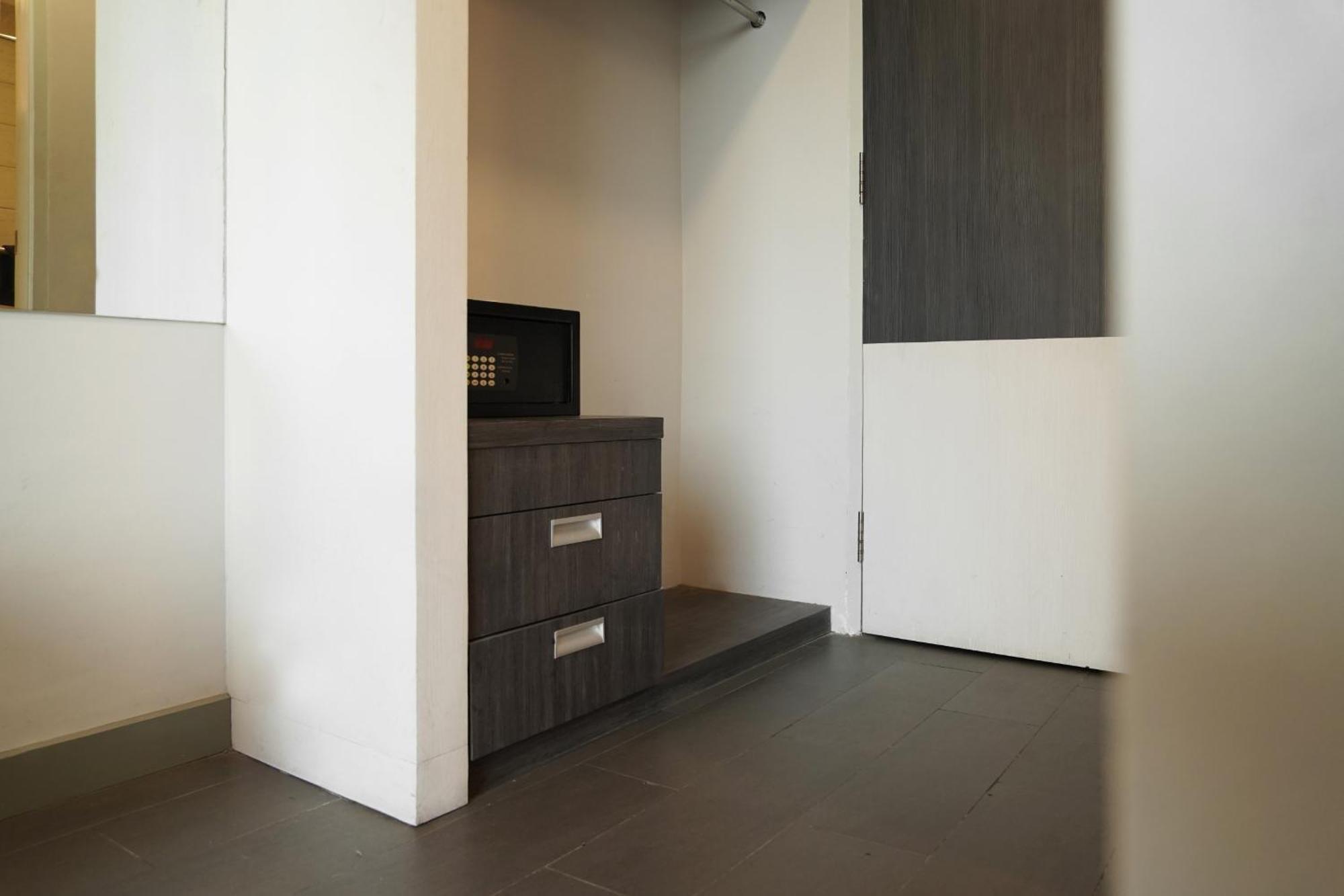 Dreamtel Jakarta Jacarta Exterior foto