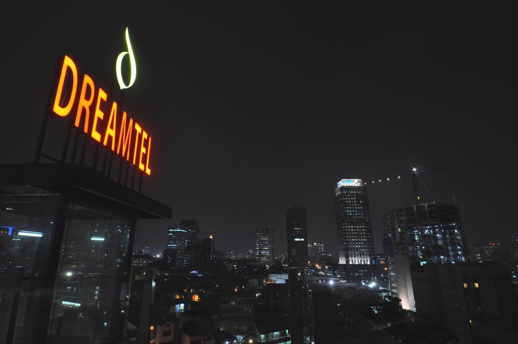 Dreamtel Jakarta Jacarta Exterior foto